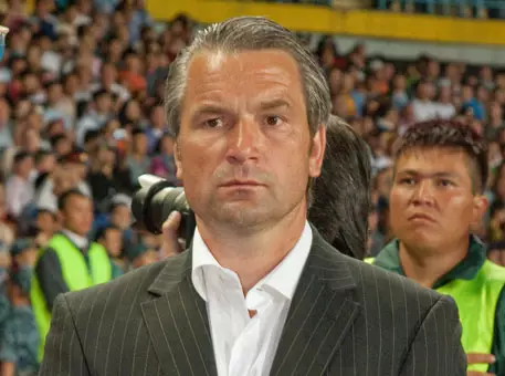 Казахстан определился с составом на матч с Украиной