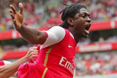 Адебайор заменит "Милану" Джеко