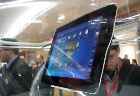 Fujitsu анонсировал планшет на платформе Windows 7