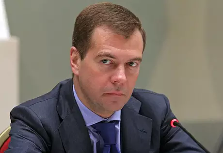 Медведев подписал закон об ужесточении наказаний пособникам террористов