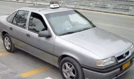 В Павлодаре таксист-мошенник обокрал пенсионерку на 50 тысяч тенге