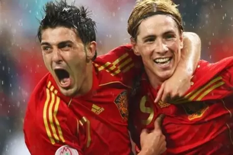 "МЮ" предложит 66,5 миллиона долларов за Вилью и Сильву