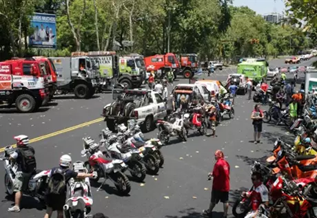 В Буэнос-Айресе стартовал ралли-марафон "Дакар"