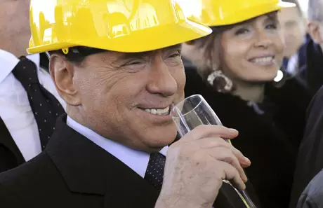 Берлускони спустил на развлечения и женщин 50 миллионов долларов