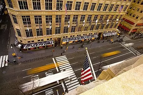 "Золотые" улицы мира: где дороже всего