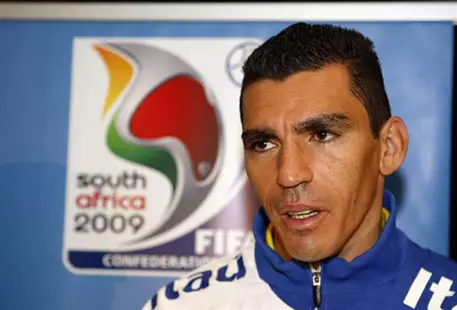 Капитан сборной Бразилии Лусио перешел в "Интер"