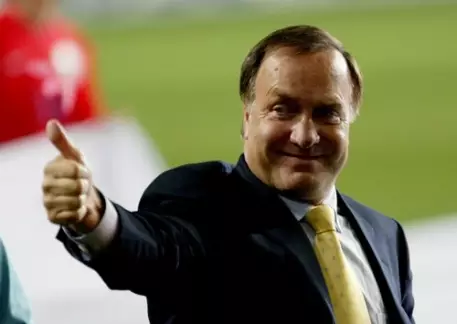 Дик Адвокат отказался от 7,5 миллиона евро в год