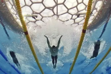 Фелпс побил мировой рекорд на стометровке баттерфляем