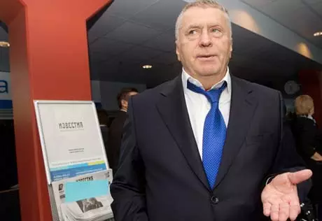 Жириновский призвал мусульманские страны поддержать Каддафи