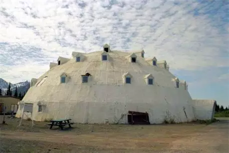 Самая северная мечеть в Америке имеет форму иглу