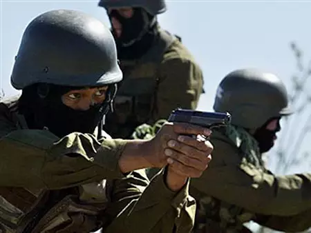 Отунбаева отправила бойцов Альфы под суд