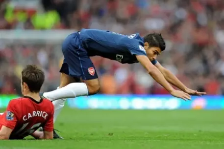 Чемпионы Англии и Италии выиграли принципиальные матчи