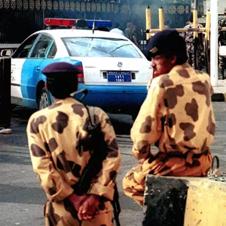 Неизвестные подорвали автомобиль посольства США в Йемене