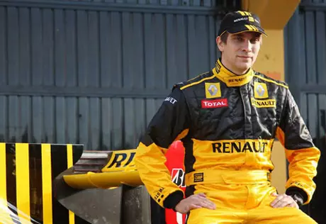 Российская команда "Ф-1" пока не может позволить себе Петрова