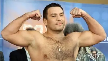 Чагаев не приехал на тренировку перед боем с Валуевым 