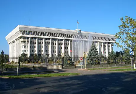 Запад попросил Кыргызстан побыстрее создать парламентскую коалицию