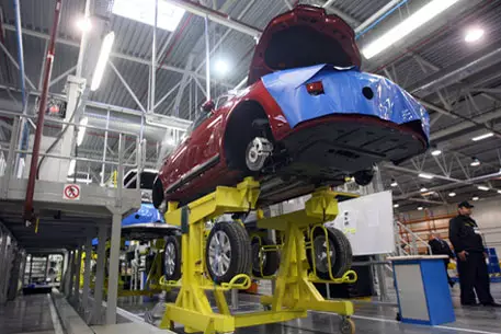 Мощности российских автозаводов превысят спрос на машины