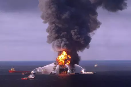 Ликвидация нефтяного пятна в Мексиканском заливе займет три месяца 