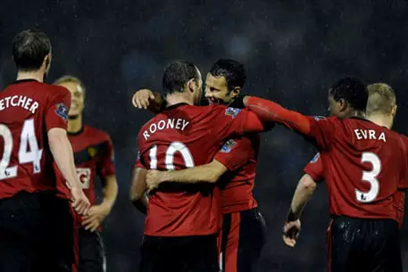 "Манчестер Юнайтед" разгромил "Портсмут" в матче премьер-лиги