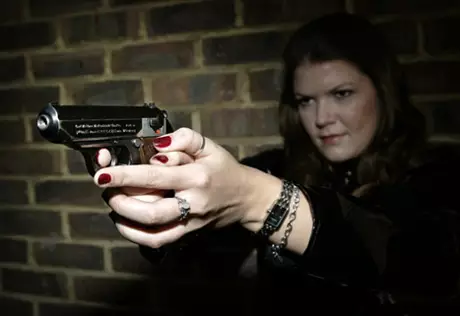 Пистолет Бонда ушел с молотка за 430 тысяч долларов