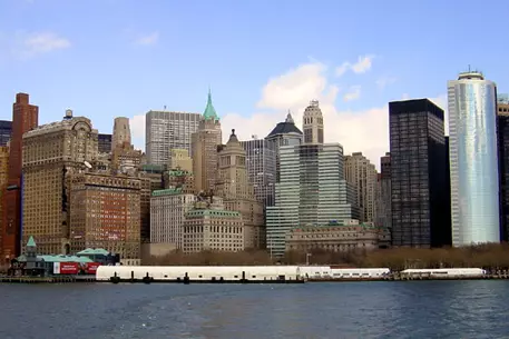 В Нью-Йорке студент выжил после падения с 39-го этажа