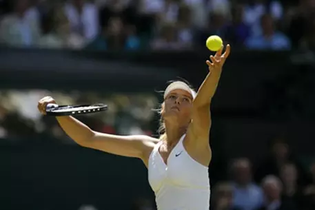 Шарапова пробилась в полуфинал турнира в Торонто 