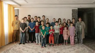 24 дочери: как отмечают 8 Марта в самой большой семье Казахстана