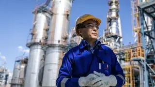 Рабочие профессии без границ: как казахстанцы строят будущее в нефтепереработке