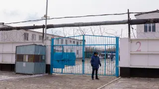 Где сидят бывшие чиновники? Колония под Алматы пытается исправить репутацию
