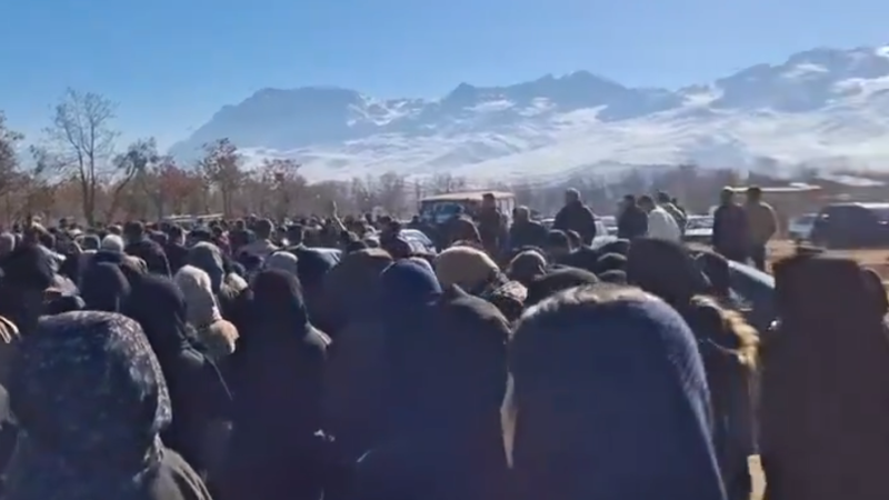 Протесты в одной из провинций Ирана, 2026 год. Стоп-кадр из  видео, размещённого в аккаунте BabakTaghvaee1 в соцсети X