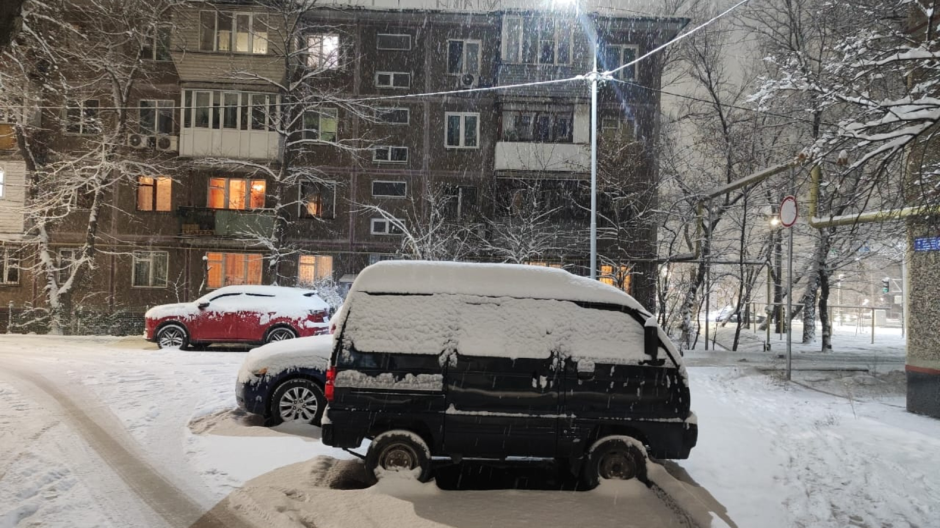 Тарифы на содержание домов не утверждены, надо ли казахстанцам их оплачивать — разбор