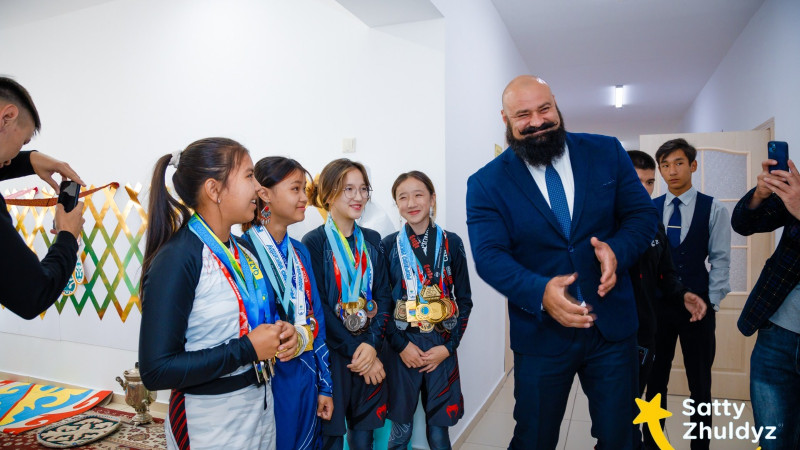 Фото: Национальная лотерея "Сәтті Жұлдыз"