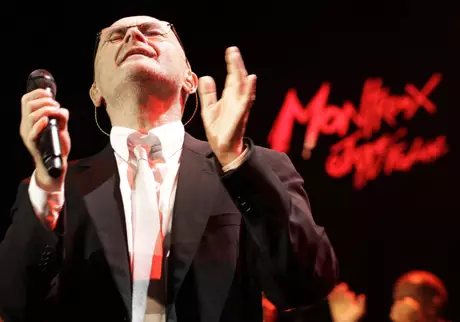 Легендарный рок-музыкант Genesis Фил Коллинз уходит со сцены