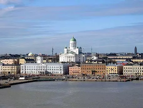 Женщина-епископ благословит однополые браки