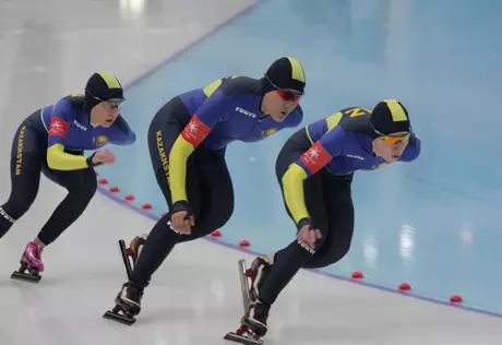 Казахстанским конькобежкам не удалось побороться за медали