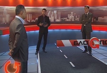 Full-версия дискуссии председателя ДПК "Ак жол" Азата Перуашева и секретаря по стратегическому развитию НДП "Нур Отан" Ерлана Карина. Темы беседы: Сколько мест в Парламенте намерен взять на предстоящих выборах "Ак жол", а сколько им готов уступить "Нур Отан"? Когда все-таки состоятся выборы - в Конституционные сроки или раньше? И что первые лица казахстанских партий думают о предвыборном раскладе в соседней России и рокировке в тандеме Путин-Медведев?