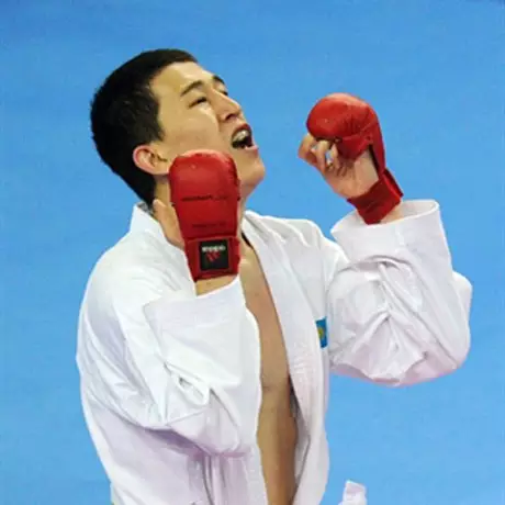 Казахстанский каратист завоевал золото Азиады