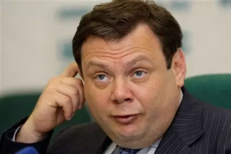 Михаил Фридман временно возглавит ТНК-ВР