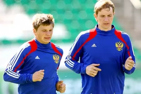 Аршавин и Павлюченко поучаствовали в победах своих клубов