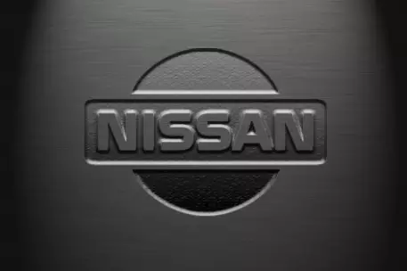 Продажи автомобилей Nissan в России снизятся вдвое