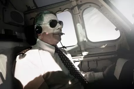 Швейцарский летчик облетел Земной шар за 58 часов