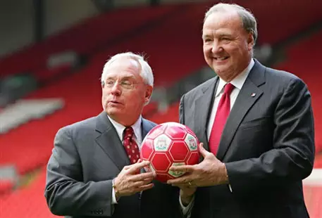 Владельцы "Ливерпуля" получили отсрочку по кредиту