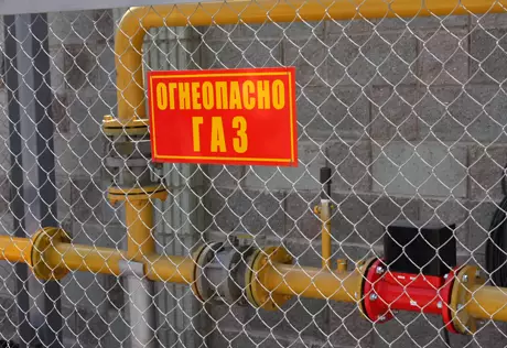 Водитель "КАМАЗа" повредил газопровод в Алматы