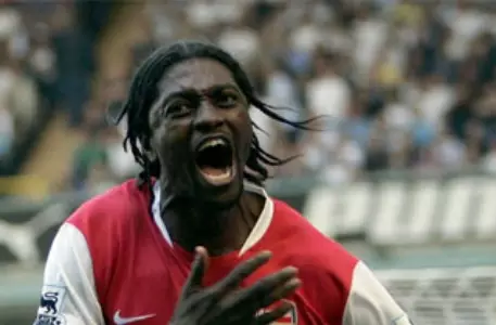 Адебайор покинул "Арсенал" из-за фанатов "канониров"