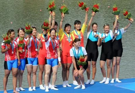 Казахстанцы завоевали бронзу в командной гребле на байдарках