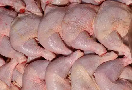 У акмолинского предпринимателя украли 15 тонн куриных окорочков