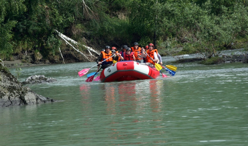 Сплав по реке Катунь на Алтае. ©РИА Новости