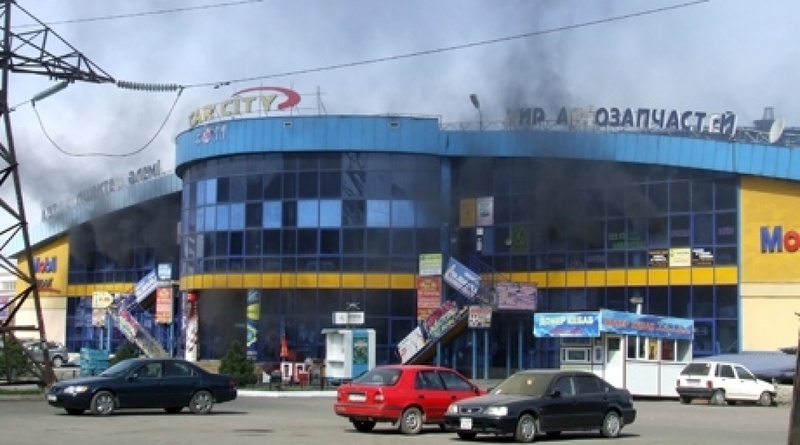 Пожар в Car City ©Роза Есенкулова