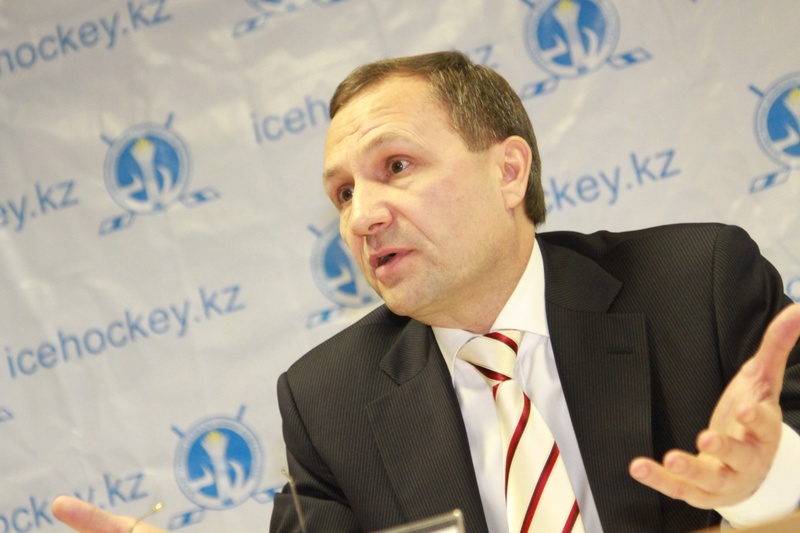 Генеральный директор Казахстанской Федерации хоккея с шайбой Юрий Зверев. Фото Даниал Окасов©