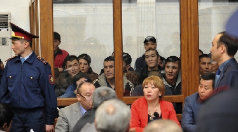 Обвиняемые в беспорядках в Жанаозене в зале суда. Фото REUTERS©